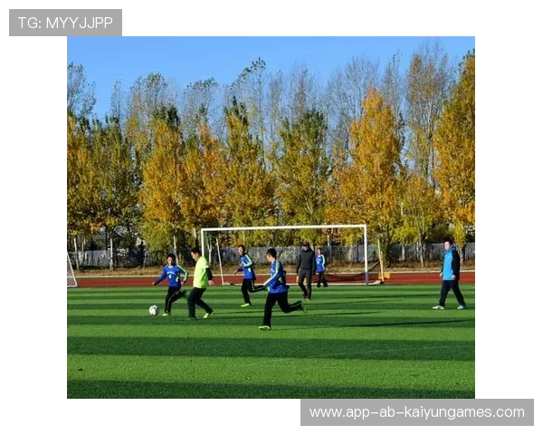 足球赛事内容是否考虑与本地学校联合开展活动，开展足球比赛的好处